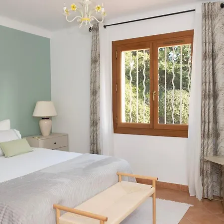 Saint Tropez Bay Charming With Sea View Villa